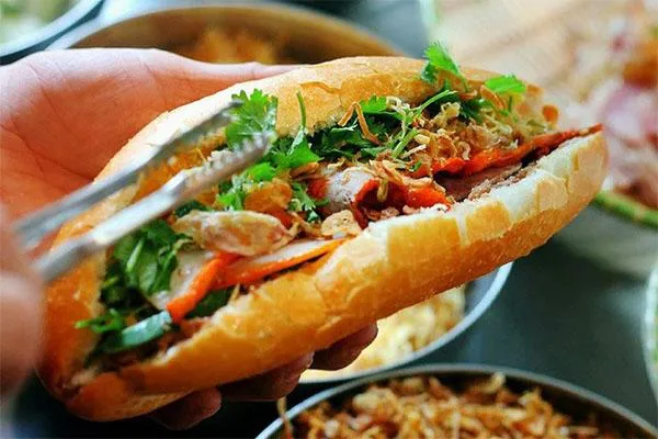 Top 7 Tiệm Bánh Mì Tại Quận Tây Hồ, Hà Nội Ngon Tuyệt Cú Mèo